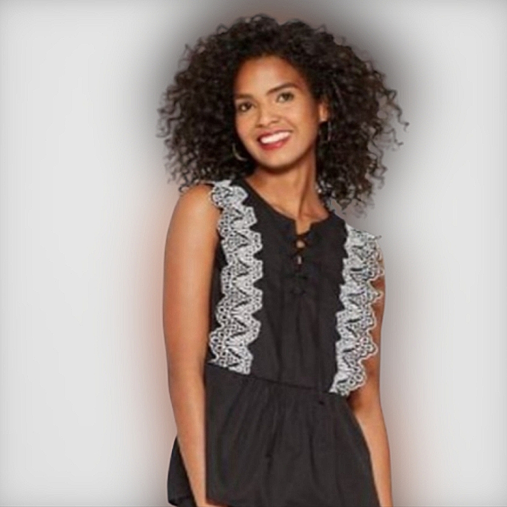WhoWhatWear Sleeveless Blouse